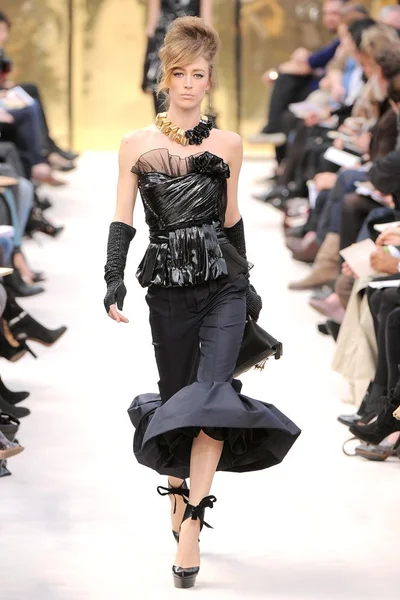 Look 61